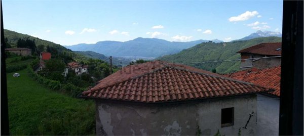 casa indipendente in vendita a Fosciandora in zona Treppignana