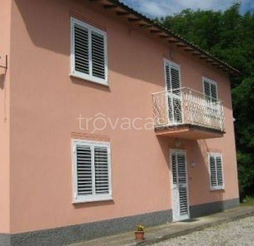 casa indipendente in vendita a Gallicano