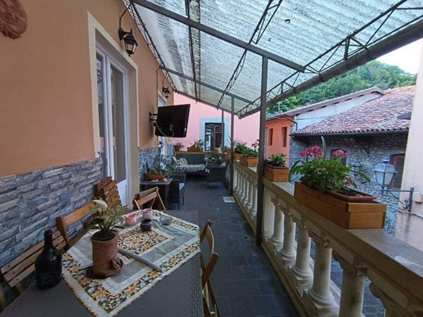 casa indipendente in vendita a Gallicano