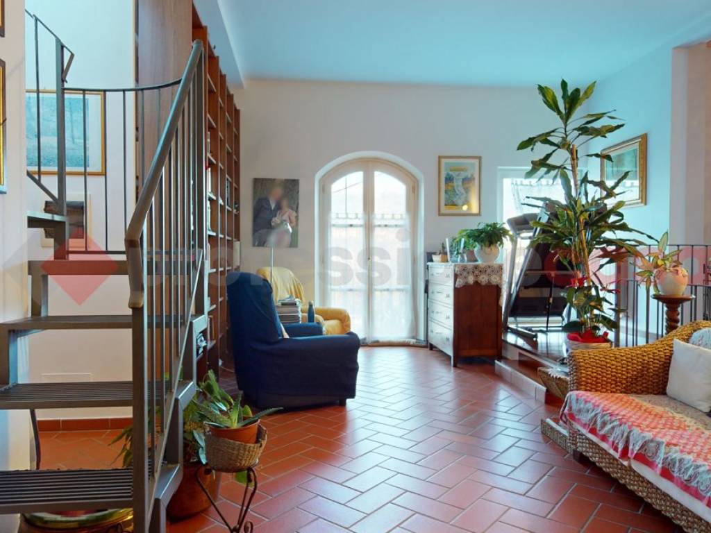casa indipendente in vendita a Gallicano