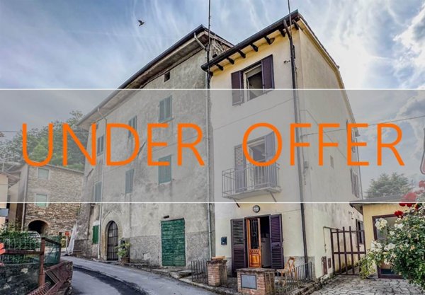 casa indipendente in vendita a Gallicano