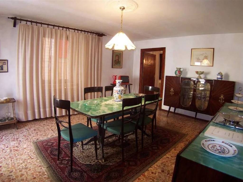 casa indipendente in vendita a Gallicano