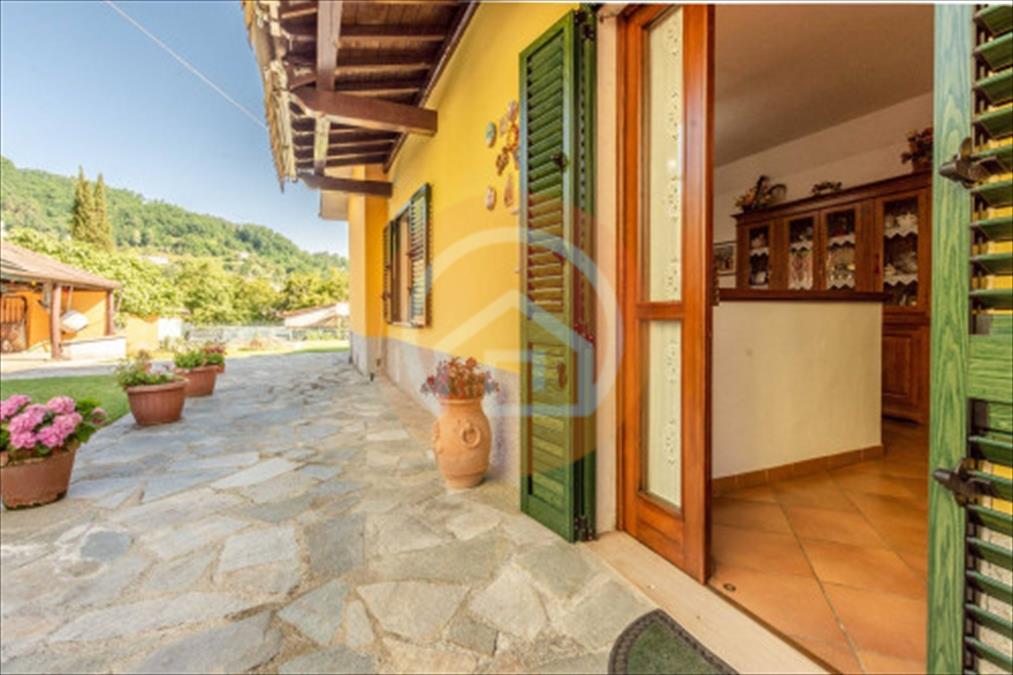 casa indipendente in vendita a Gallicano