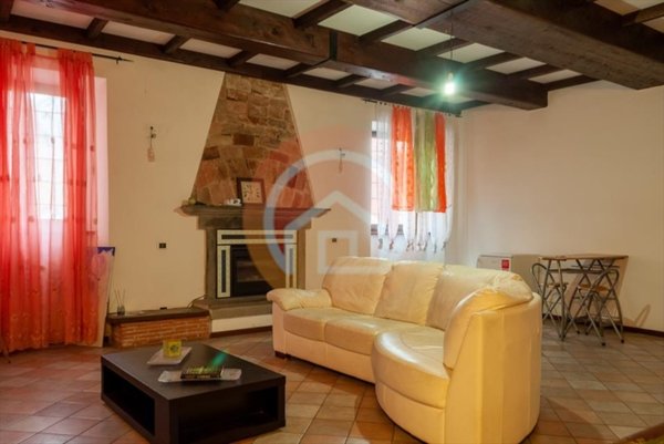 casa indipendente in vendita a Gallicano