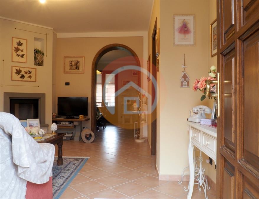 casa indipendente in vendita a Gallicano