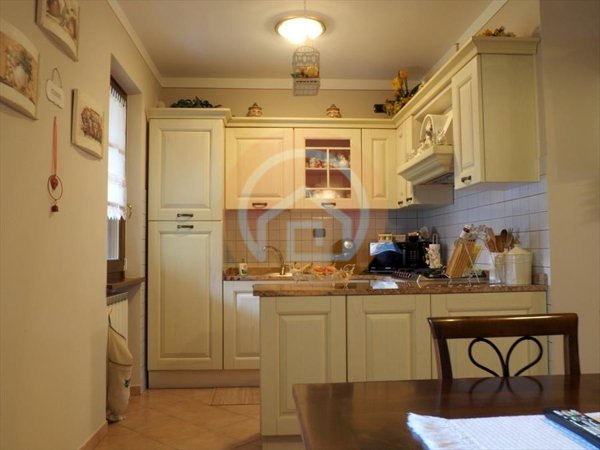 casa indipendente in vendita a Gallicano