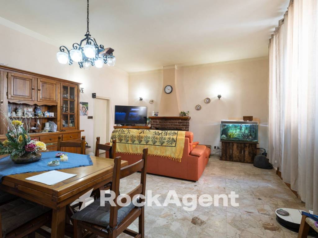 casa indipendente in vendita a Gallicano