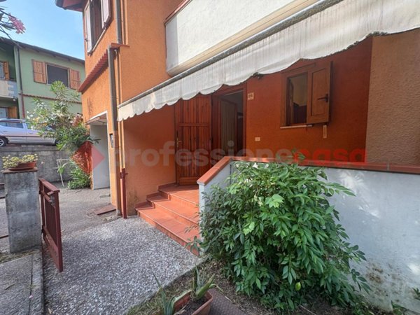 casa indipendente in vendita a Gallicano