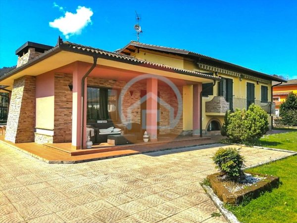 casa indipendente in vendita a Gallicano