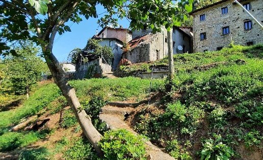 casa indipendente in vendita a Gallicano