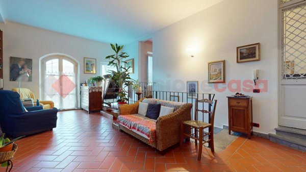 casa indipendente in vendita a Gallicano