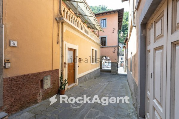 casa indipendente in vendita a Gallicano