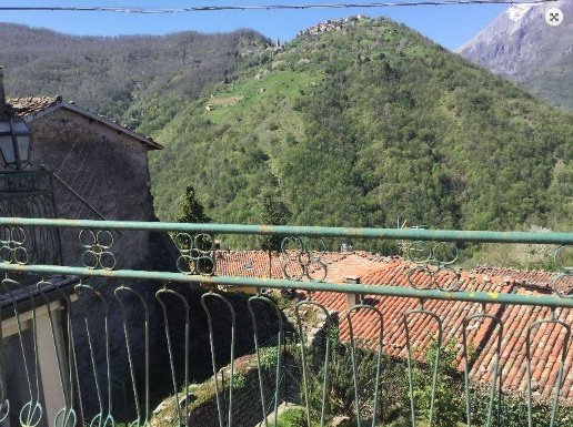 intera palazzina in vendita a Gallicano