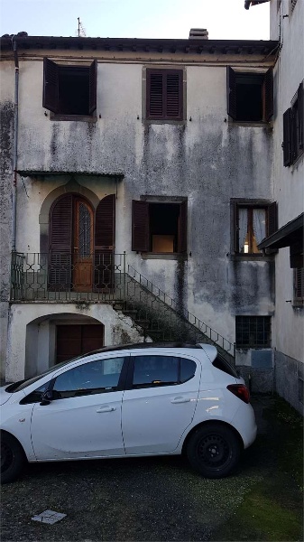 casa indipendente in vendita a Gallicano