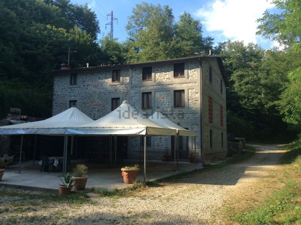 casa indipendente in vendita a Gallicano