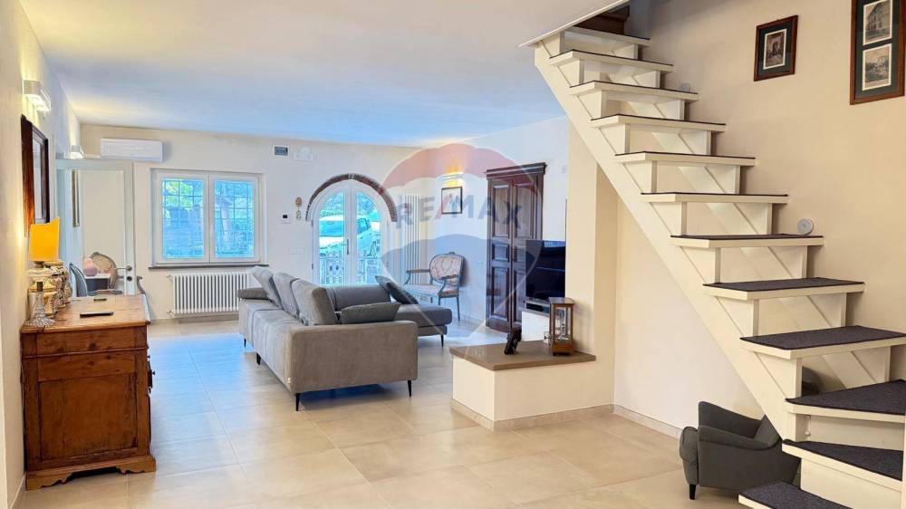 casa indipendente in vendita a Gallicano