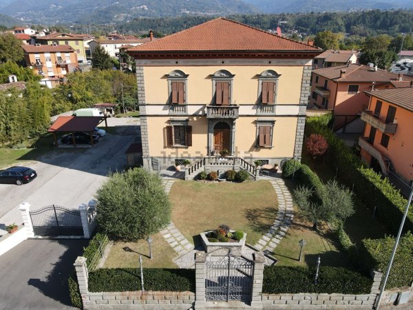 casa indipendente in vendita a Gallicano