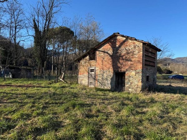 casa indipendente in vendita a Gallicano