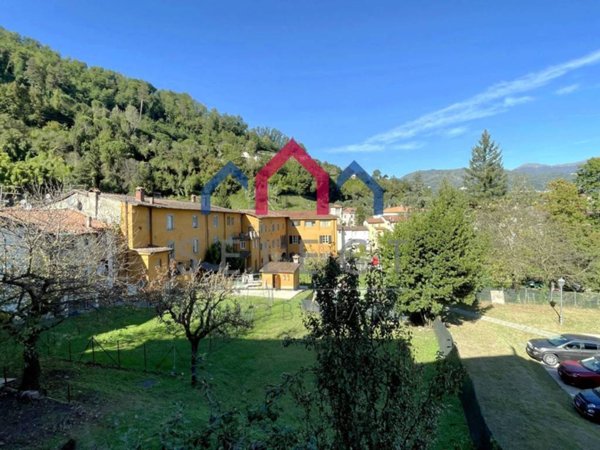 casa indipendente in vendita a Gallicano