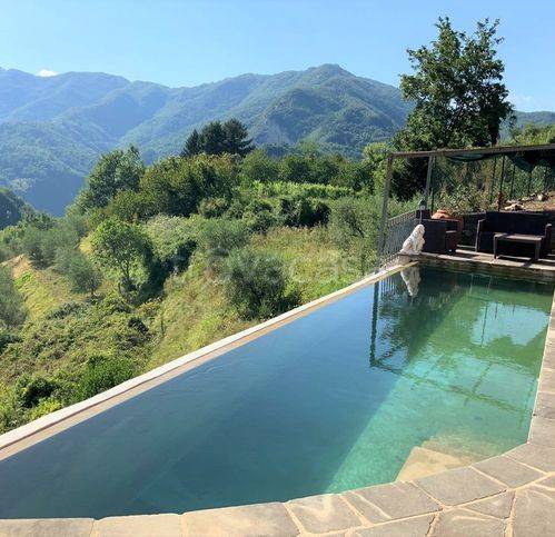 casa indipendente in vendita a Gallicano