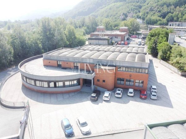 locale commerciale in vendita a Gallicano