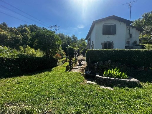 casa indipendente in vendita a Gallicano