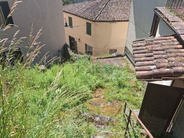 casa semindipendente in vendita a Gallicano