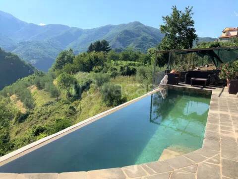 casa indipendente in vendita a Gallicano