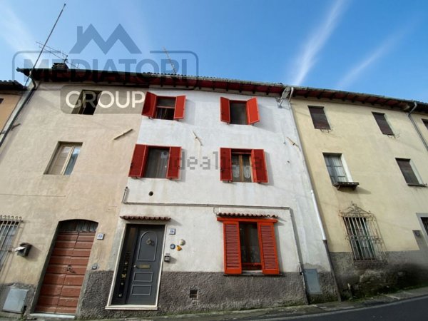 casa indipendente in vendita a Gallicano