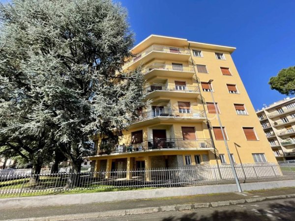 appartamento in vendita a Lucca in zona zona Arancio