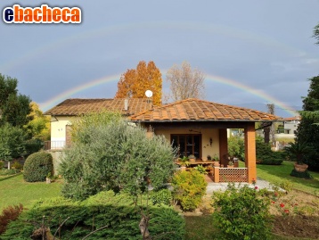 casa indipendente in vendita a Lucca in zona zona Antraccoli