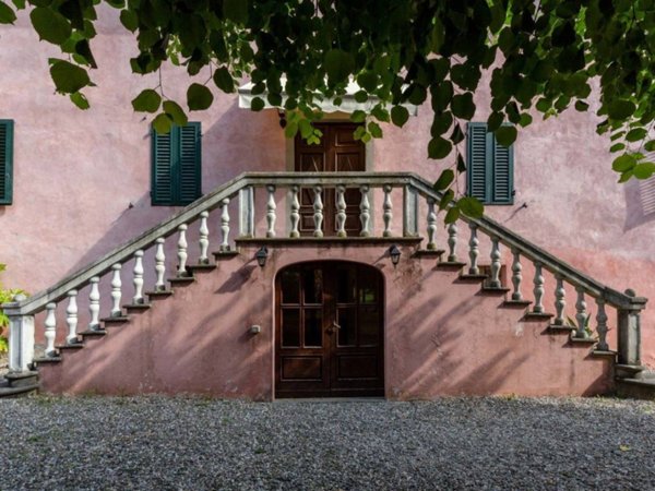 casa indipendente in vendita a Lucca in zona Cerasomma