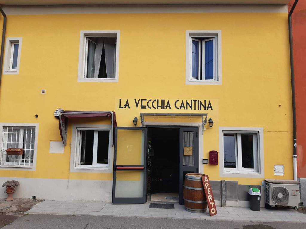 locale commerciale in vendita a Lucca in zona zona San Marco
