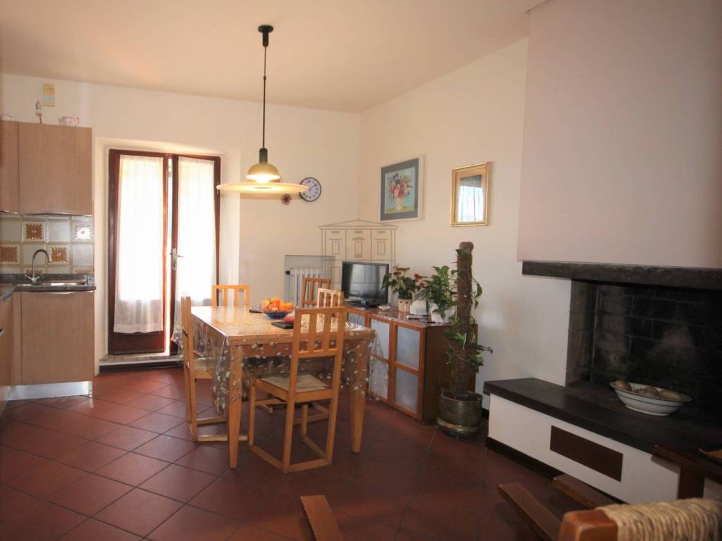 appartamento in vendita a Lucca in zona Mastiano