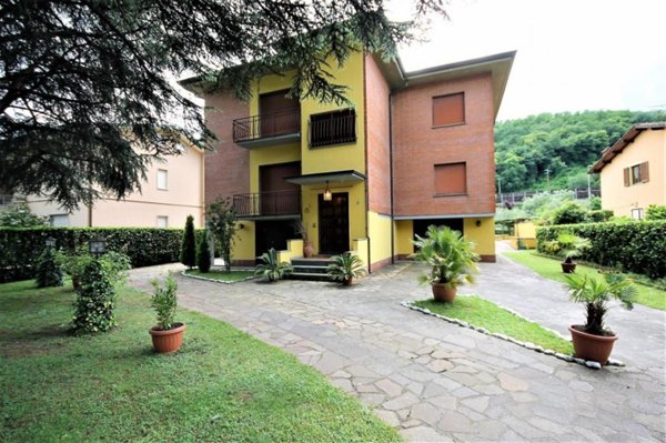 casa indipendente in vendita a Lucca in zona San Quirico di Moriano