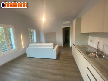 appartamento in vendita a Lucca in zona zona SS. Annunziata