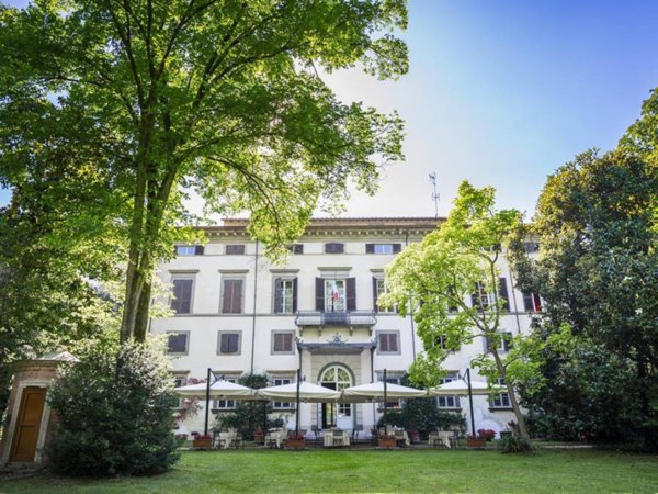 casa indipendente in vendita a Lucca in zona Pontetetto