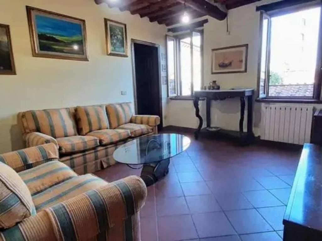 appartamento in vendita a Lucca in zona Centro Città