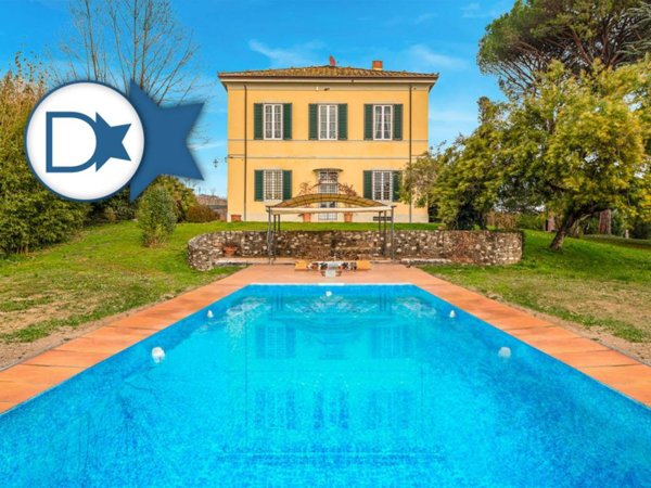 casa indipendente in vendita a Lucca in zona Torre