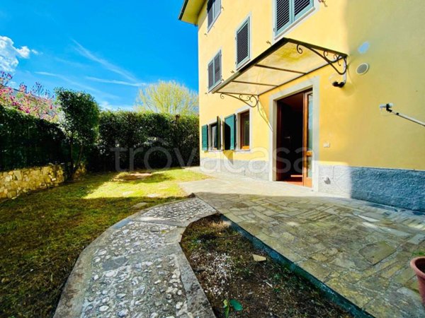 appartamento in vendita a Lucca in zona Vicopelago