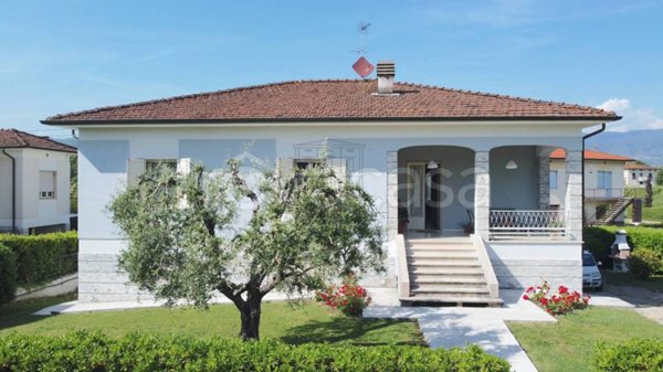 casa indipendente in vendita a Lucca in zona zona San Marco