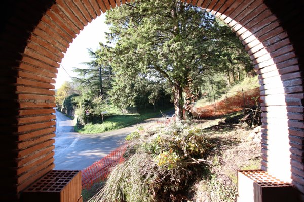 casa indipendente in vendita a Lucca in zona San Lorenzo a Vaccoli