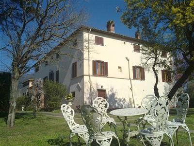 villa in vendita a Lucca in zona Monte San Quirico