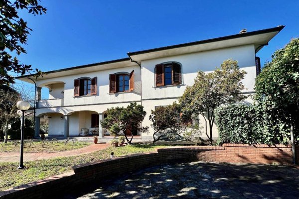 casa indipendente in vendita a Lucca in zona zona San Marco