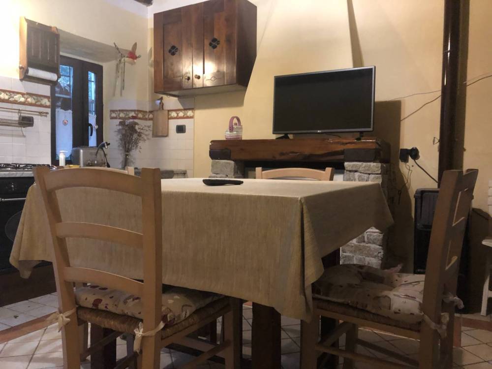 casa indipendente in vendita a Lucca in zona Centro Città