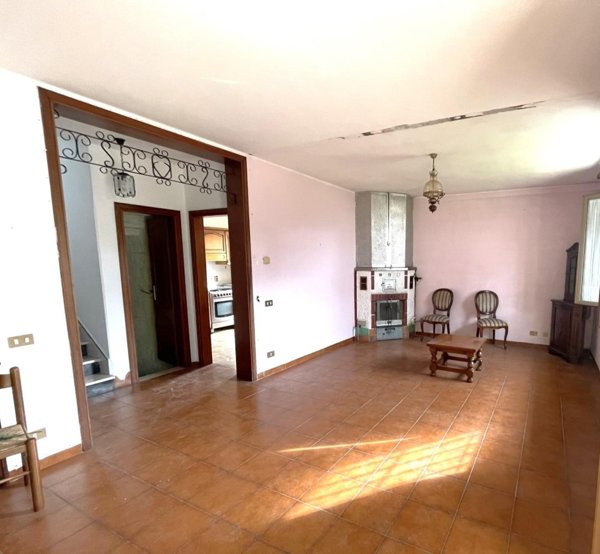 casa indipendente in vendita a Lucca in zona Maggiano