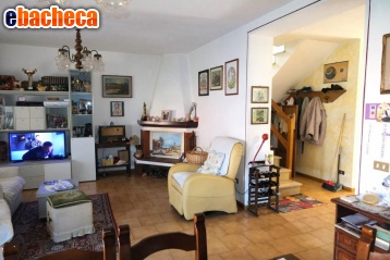 casa indipendente in vendita a Lucca in zona zona San Vito