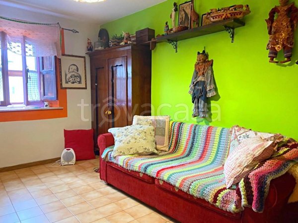 casa indipendente in vendita a Lucca in zona Nozzano