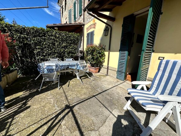 casa indipendente in vendita a Lucca in zona San Pietro a Vico