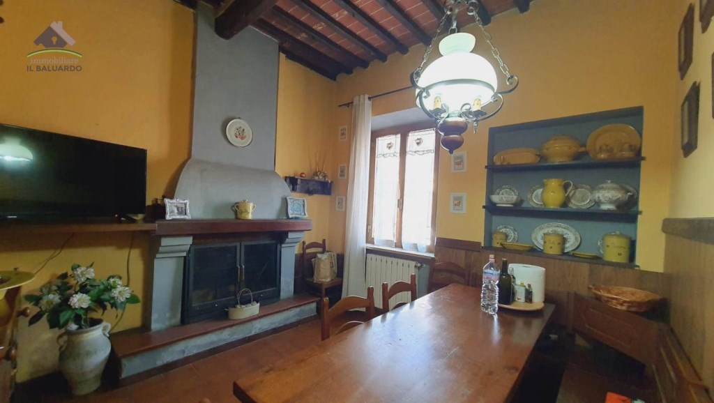 casa semindipendente in vendita a Lucca in zona Picciorana